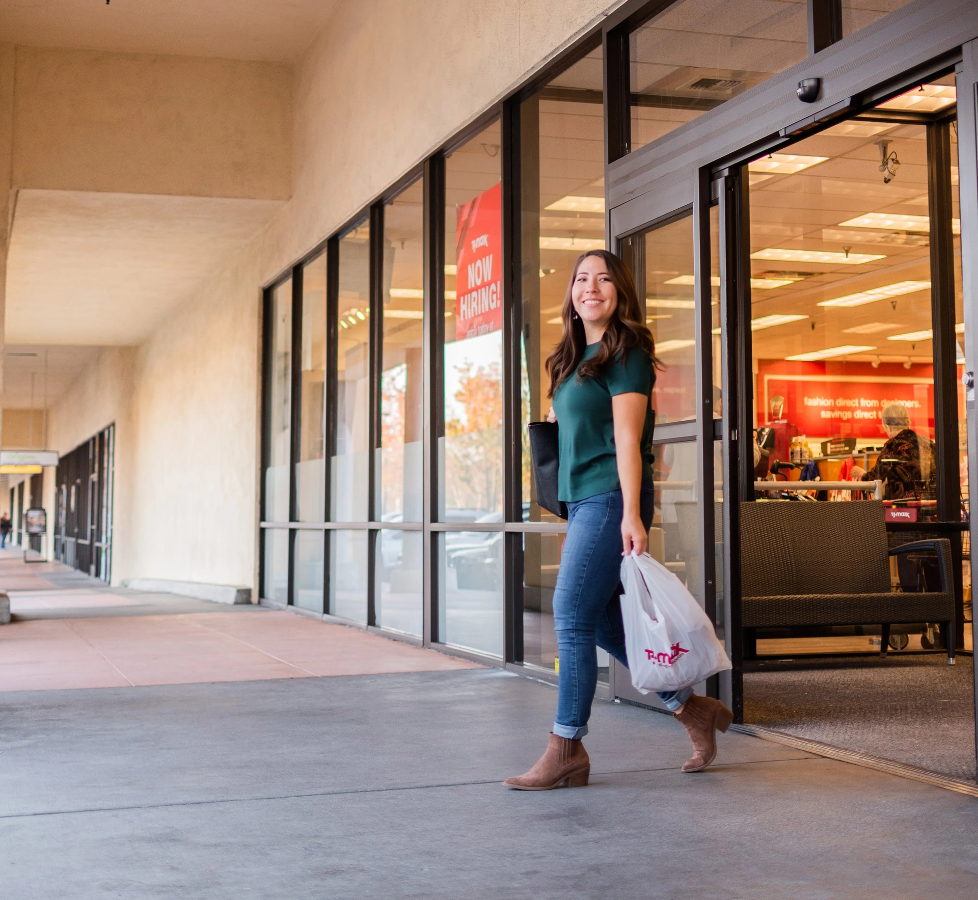 EXPLORE FOUNTAIN VALLEY PROMENADE