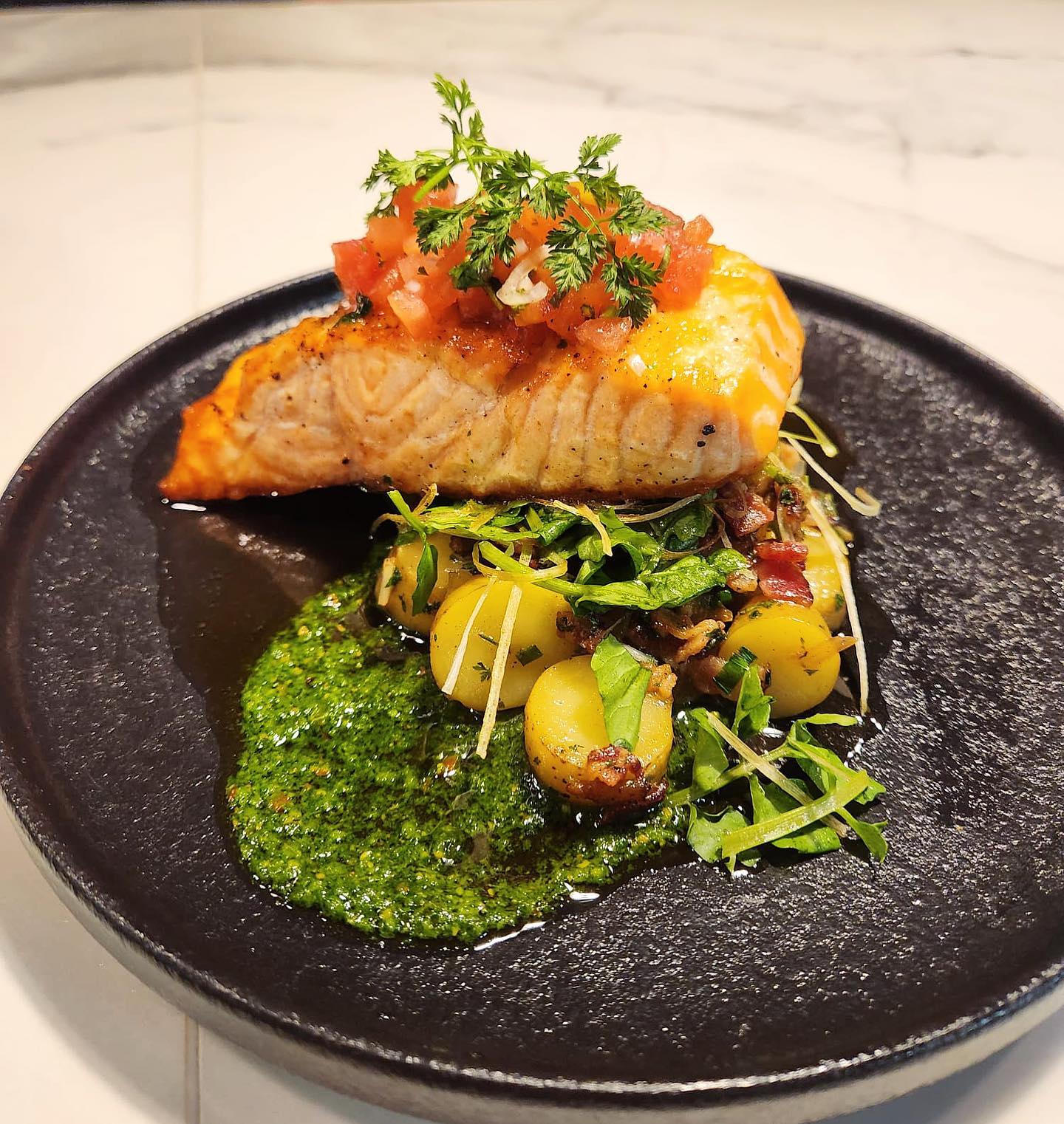 Alton Town Center ::: Waxin's Restaurang and Bar