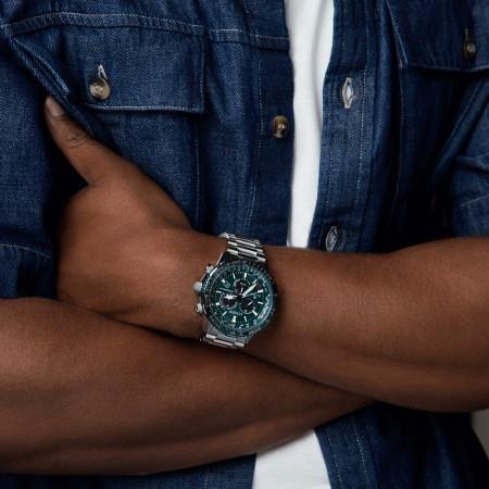 The Ultimate Accessory: A Classic Timepiece