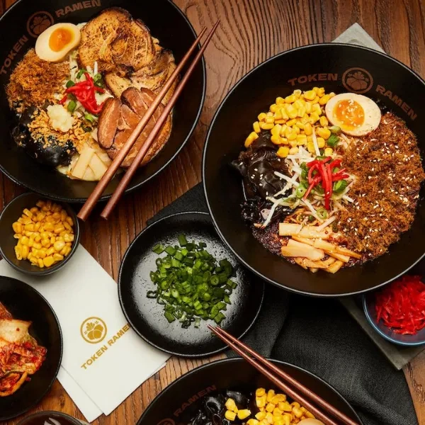 Token Ramen & Tea Logo