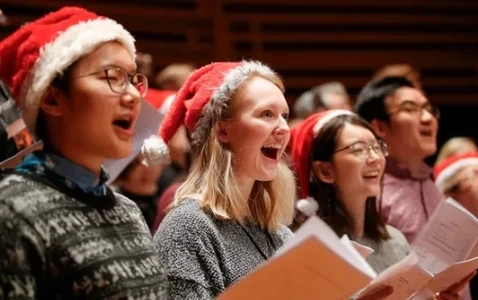 Christmas Carolers at Valley Mall thumbnail