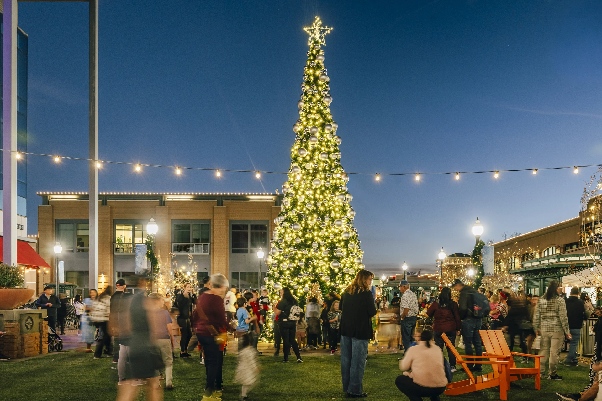 Experience An open-air destination shaped by the community — where shopping, dining, and entertainment come together with national favorites and local gems.