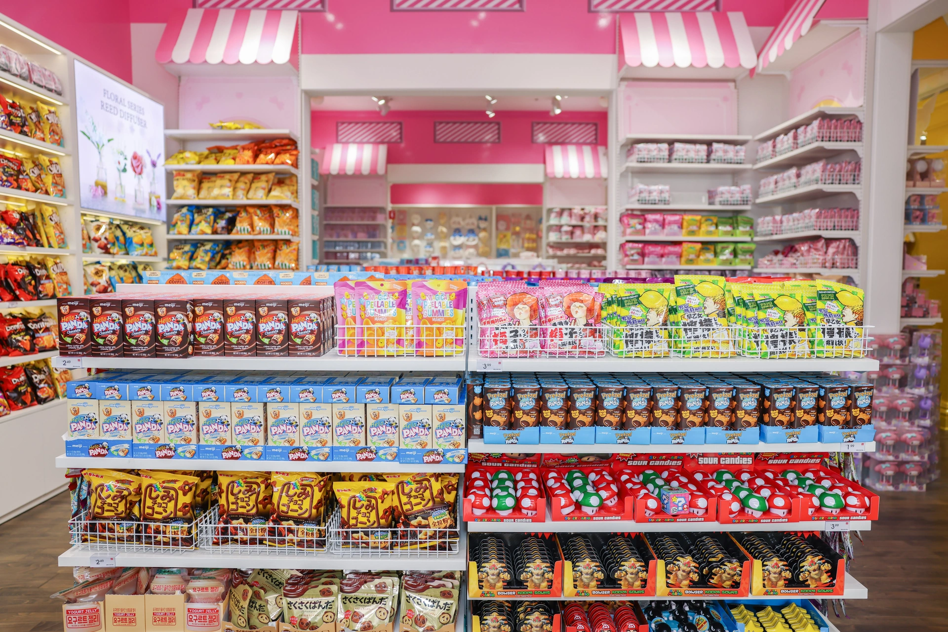 Now Open: MINISO Discover playful finds, trending collectibles, home essentials, beauty favorites, and more
