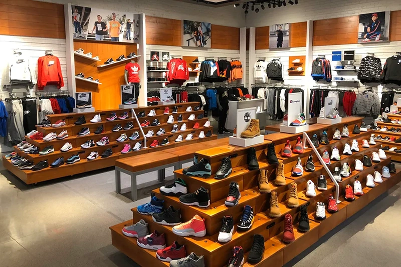 Image of store/champs