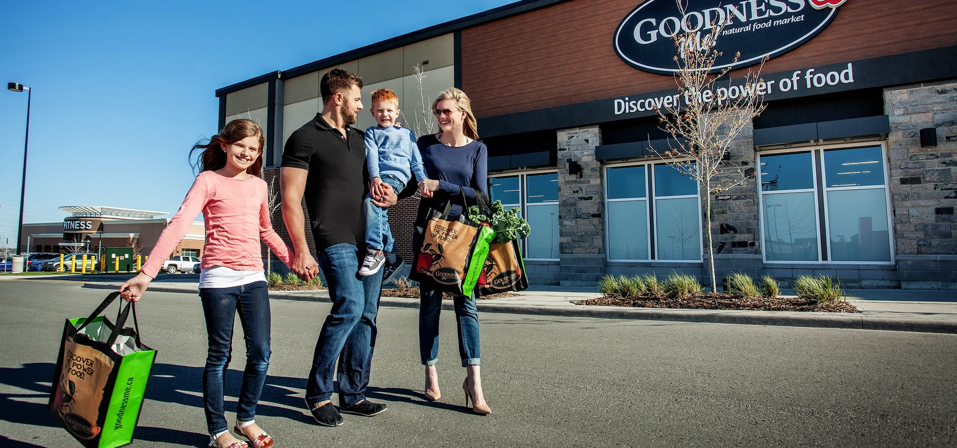 Welcome to Park Place An open-air shopping experience featuring the best dining and upscale retailers in the region. Park Place is the top destination for the Barrie community and cottage crowd to Shop, Dine, Unwind!