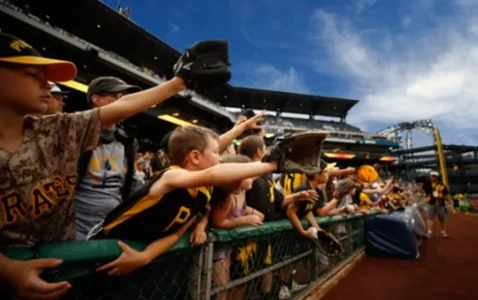Pittsburgh Pirate Tickets Community Blood Drive with Vitalant 