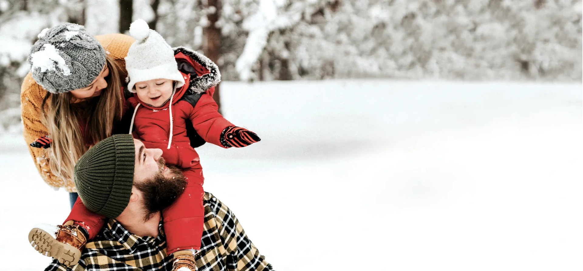 Welcome to Lynden Park Mall Lynden Park Mall is based in Brantford, Ontario and is the hub of retail in the area. We are the place that more people come to for one-stop-shopping with a range of service advantages.  We have over 95 top-name national retailers, including: Food Basics Winners Sport Chek Mark’s LCBO and many more!  