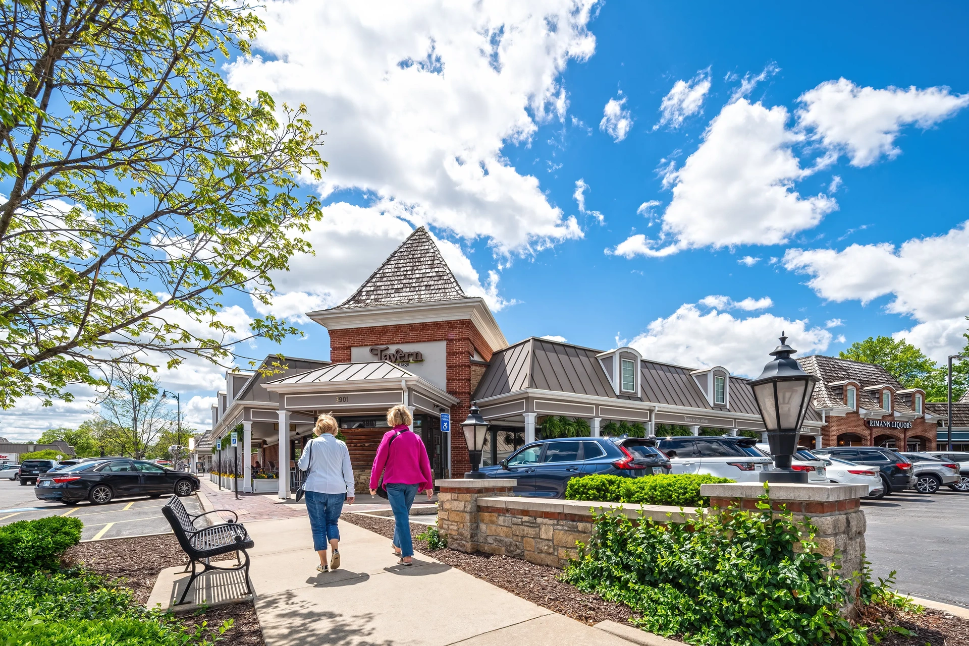VISIT THE SHOPS OF PRAIRIE VILLAGE