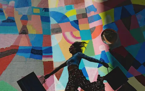 Everyday Errands, Elevated: Making the Most of a Spring Shopping Trip thumbnail