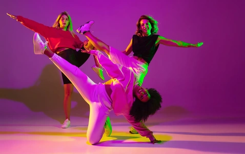  Royal Elite Queens Performance thumbnail