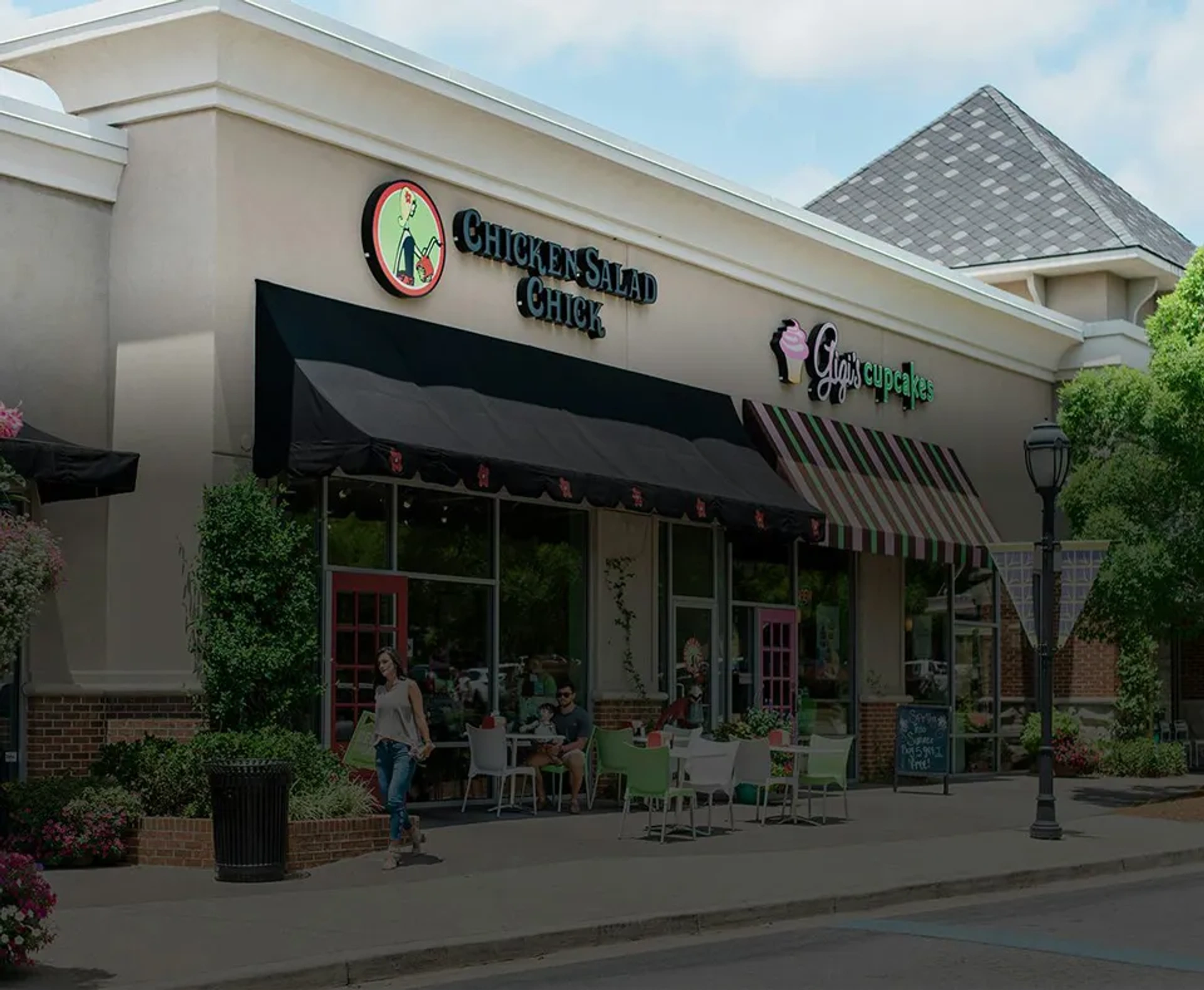 EAT. SHOP. LIVE #1 SHOPPING CENTER IN COLUMBUS!