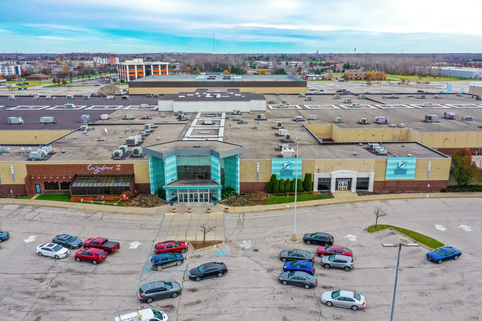FASHION SQUARE MALL 