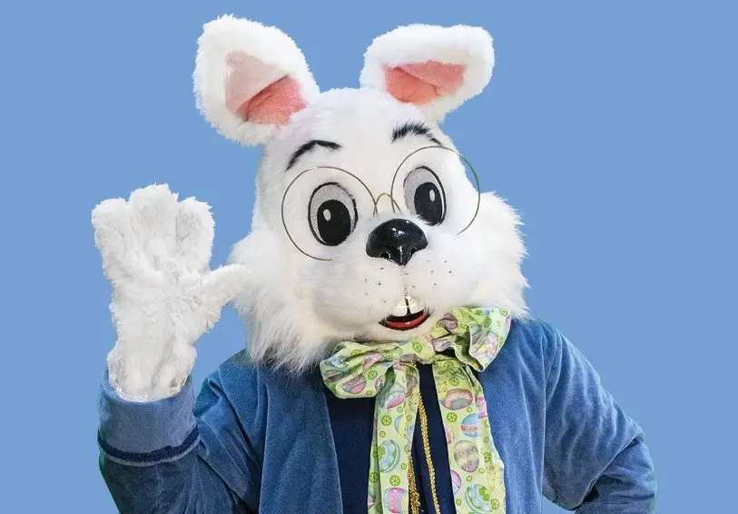 Photos & Visits with the Easter Bunny