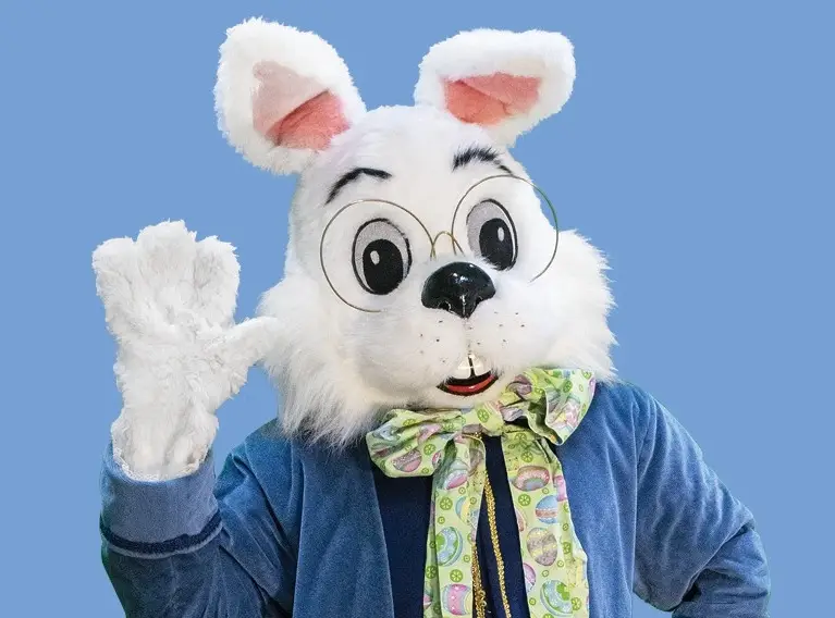 Photos & Visits with the Easter Bunny