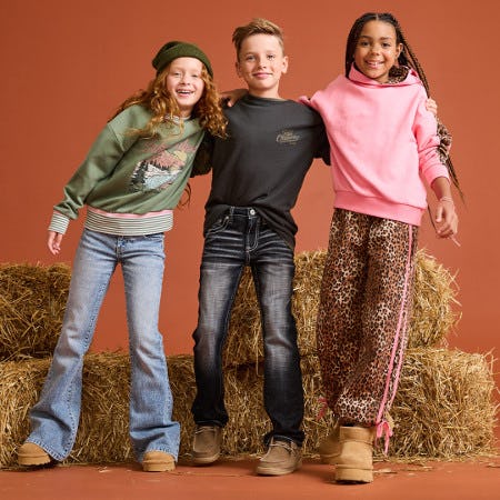 Shop Buckle and look cool for those cool fall evenings.