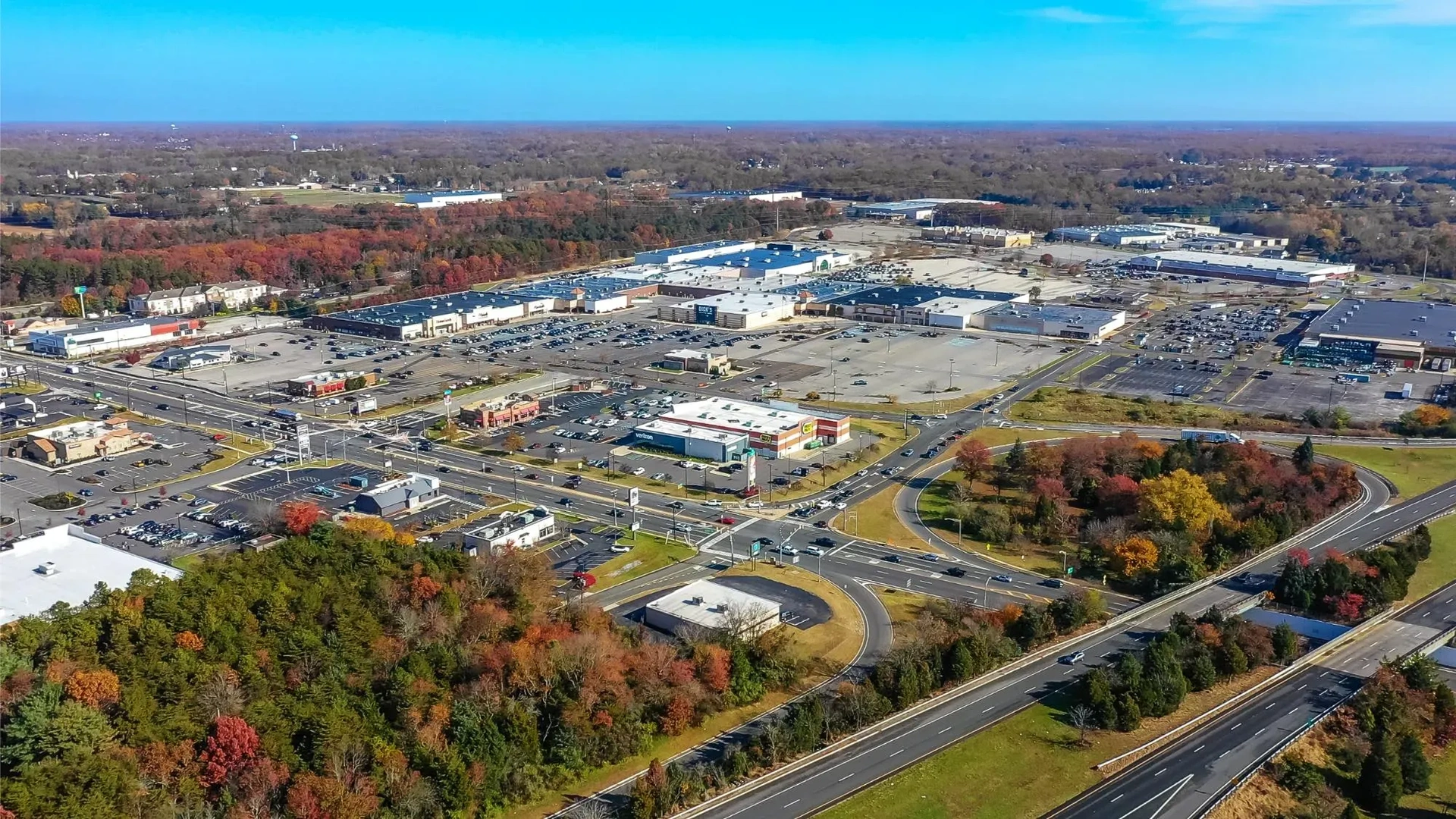 CUMBERLAND MALL 