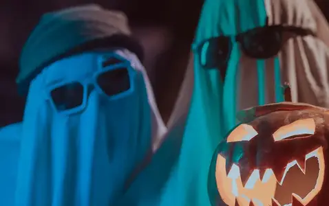 Last Minute Halloween Costume Essentials thumbnail