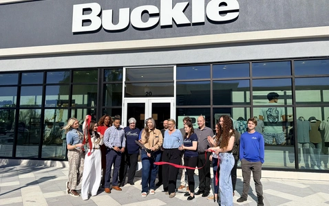 Retail Momentum Continues at Butler Town Center with Buckle and American Eagle thumbnail