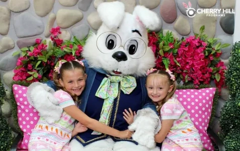 Capture the Magic of Spring with Bunny Photos! thumbnail