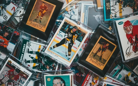 MARCH SPORTS CARD SHOW - HOSTED BY CARDBOARD PROMOTIONS & HOMETOWN COLLECTIBLES thumbnail