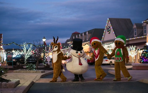 SANTA & FRIENDS! thumbnail