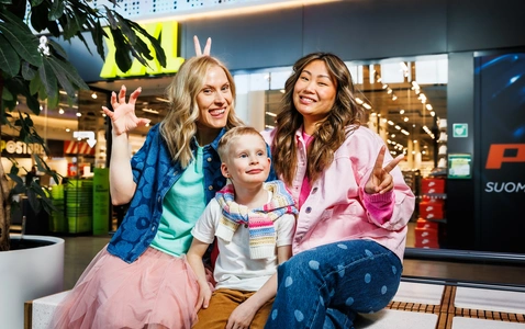 Sepäs tuntuu kesältä! 🌞🍦🛍️ thumbnail