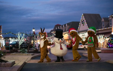 SANTA & FRIENDS!