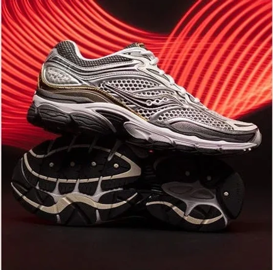 Patrick Henry Mall Now at Foot Locker Saucony