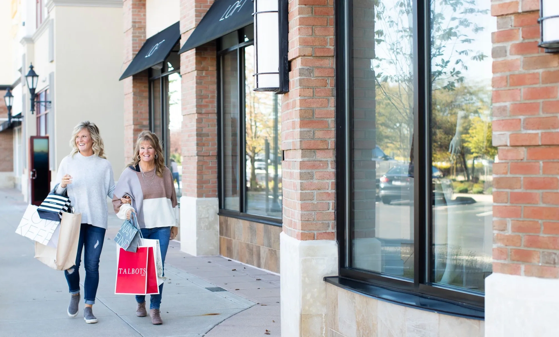 THE TOWN CENTER AT LEVIS COMMONS ::: Sales