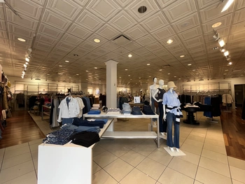 Levis commons sales shoe stores